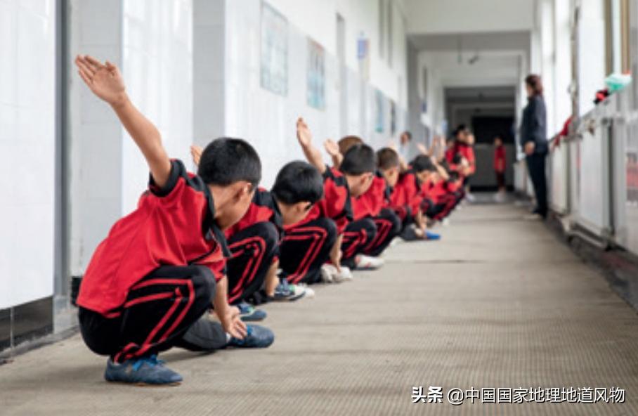 崆峒山和崆峒是同一个地方吗,崆峒山为什么要叫崆峒山