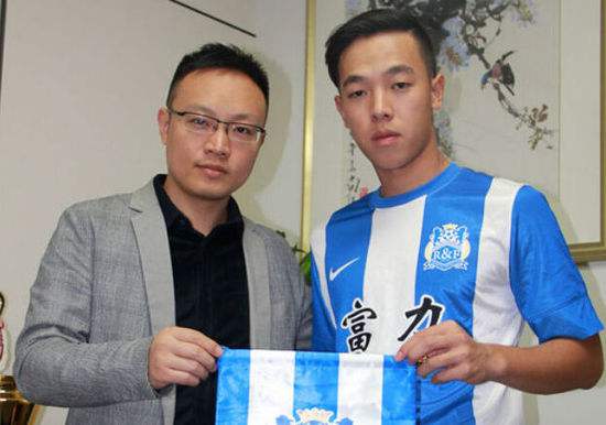 中乙出身的他成功征服富力，曾斩获中乙金靴，未来将成球队新核心