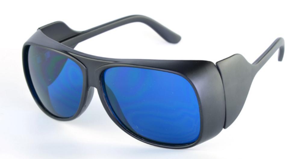 眼睛有螨虫用激光有害吗,激光手电对眼睛有伤害吗