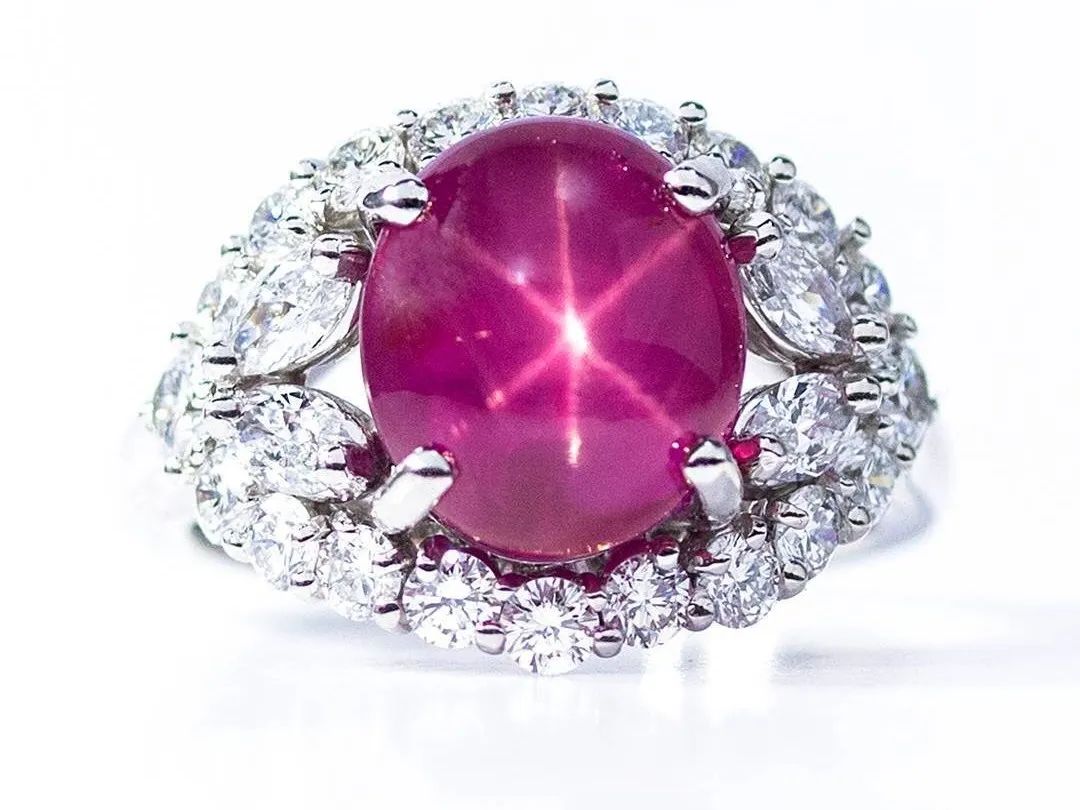 花300买了满天星,花300块钱买水晶值吗