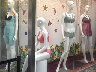 开内衣实体店需要具备哪些条件,开文胸内衣实体店怎么样