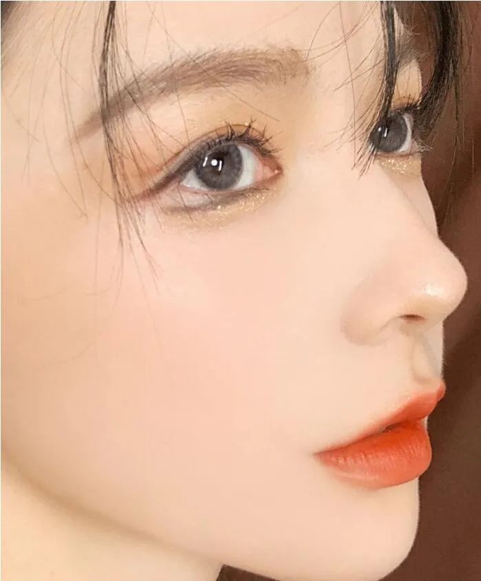 胶线笔画眼线教程新手手残党,手残党眼影教程探险家无眼线