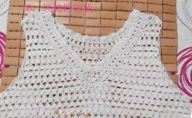 钩针编织女士连衣裙视频图解过程,郁金香钩针连衣裙图案图解