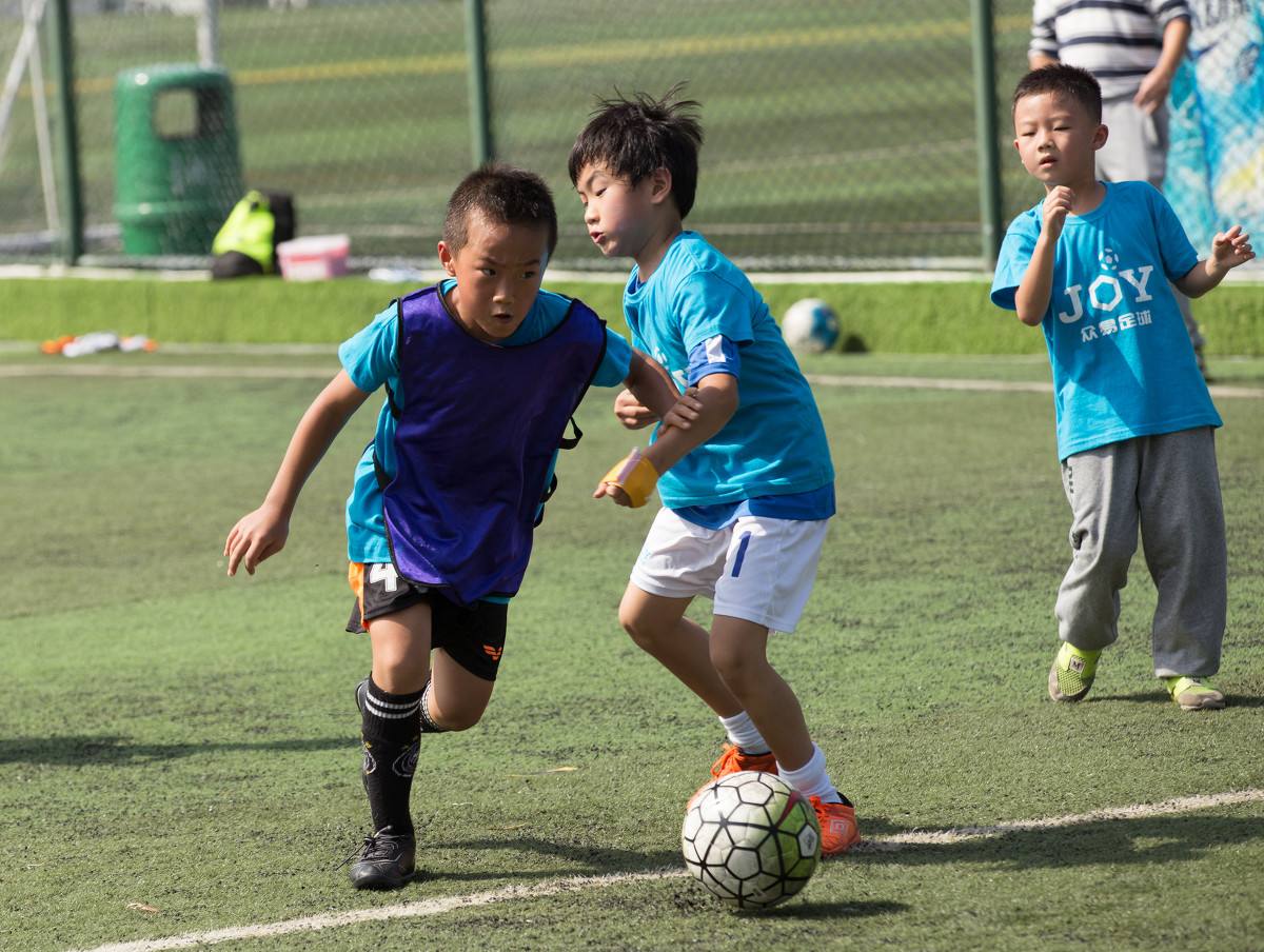 这个夏天,实况迷嗨了!网易足球节既能当锦鲤还能助力青训
