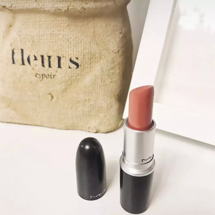 16岁女生口红推荐ysl,16岁女生适合的口红色号