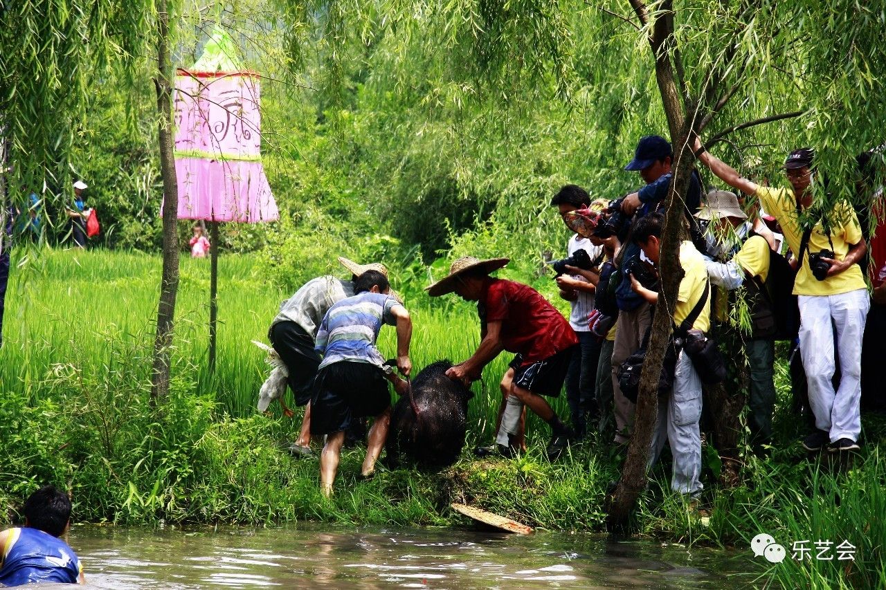 龙光鹏：水书民俗钱币与水族节日