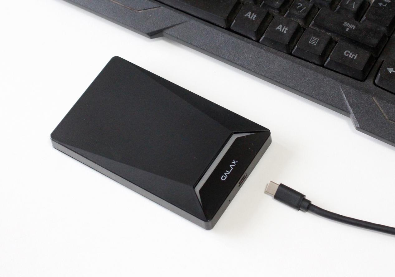 固态硬盘对比机械硬盘体验,移动固态硬盘和机械的区别