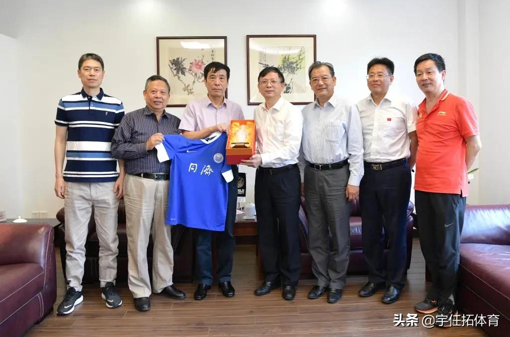 大学里的足球专业，究竟学点啥？