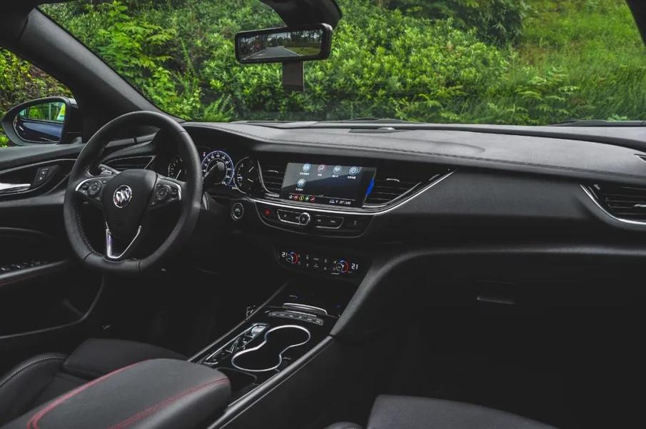 2021款别克君威gs试驾,2017款别克君威gs尊贵皇室蓝试驾