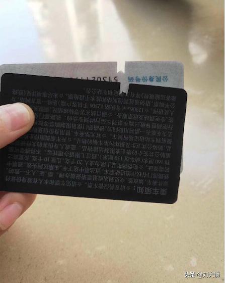 自己很容易尴尬怎么办,容易尴尬是什么性格