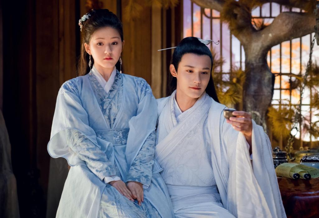 赵露思问郑业成，为啥不推荐她出演《离人心上》，郑业成爆笑回复