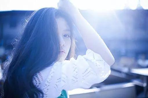 心里苦伤感无奈的句子，句句心酸！