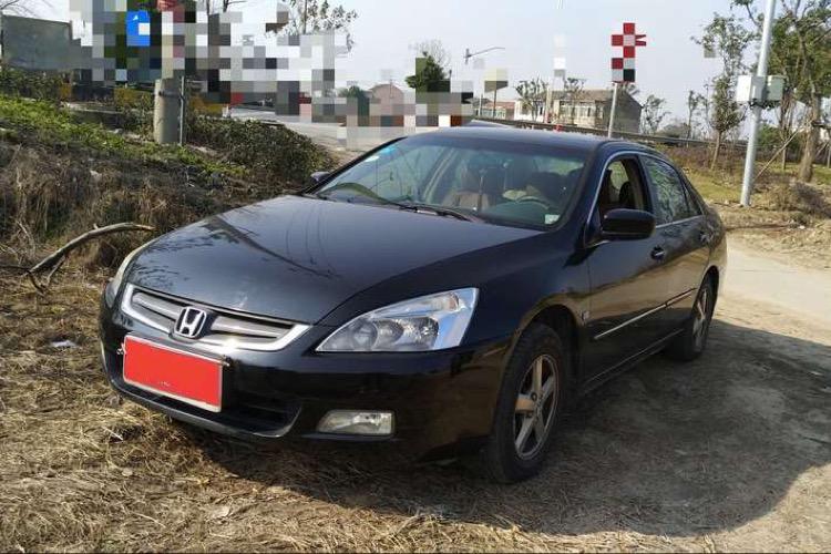 5-8万二手家用省心b级车推荐,5万块买这台二手车空间大还省油