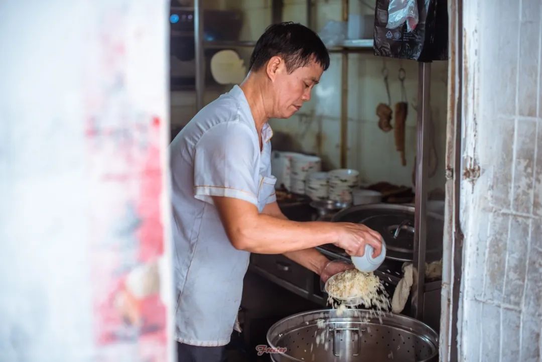 海南牛腩饭哪家最好吃,海口清汤牛腩饭