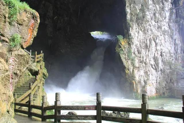 黄果树景区直通车几点能到,黄果树景区直通车怎样坐车