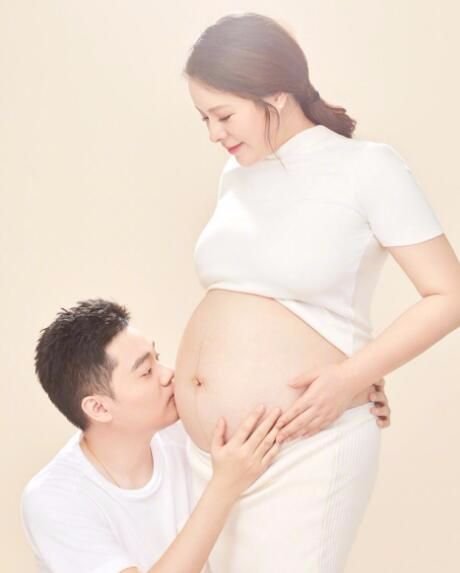 丁俊晖妻子和孩子现身,丁俊晖妻子近况