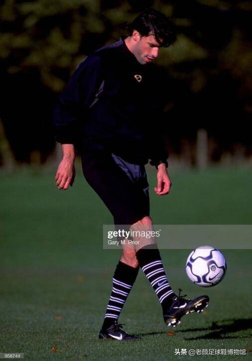 弗格森施压裁判,弗格森公开给穆里尼奥施压