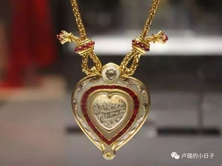 女明星珠宝首饰大比拼高清,女明星都戴什么珠宝