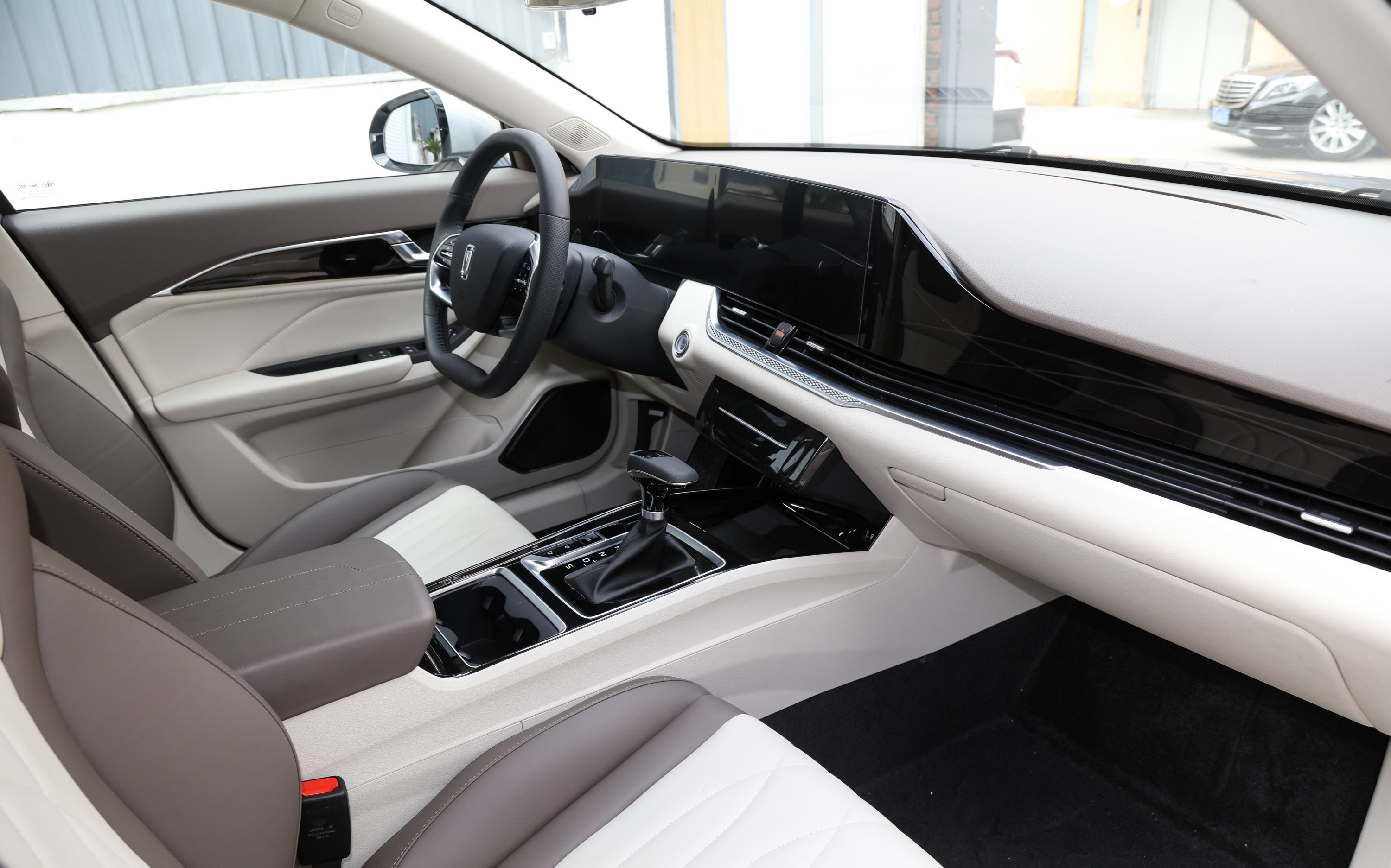 一款车如何俘获人心且看奔腾b70,10款奔腾b70空间怎么样