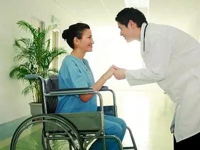 癌细胞扩散到骨头什么感觉,癌细胞扩散到淋巴是什么病