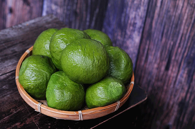 这菜农村到处都是,人称“百草之王”,4月最鲜嫩,做馒头特香!