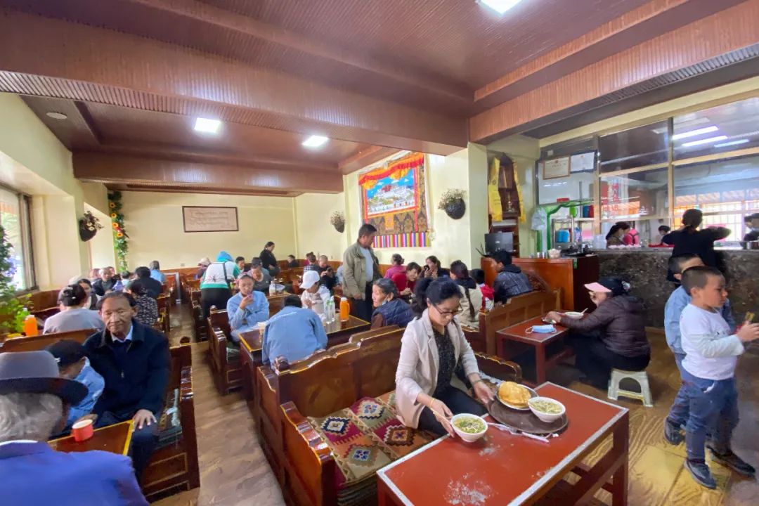 旅游到西藏不可错过的10大美食,拉萨藏餐小吃美食推荐