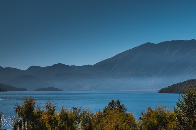 消失的地平线上的“香巴拉”和“女儿国”（二）