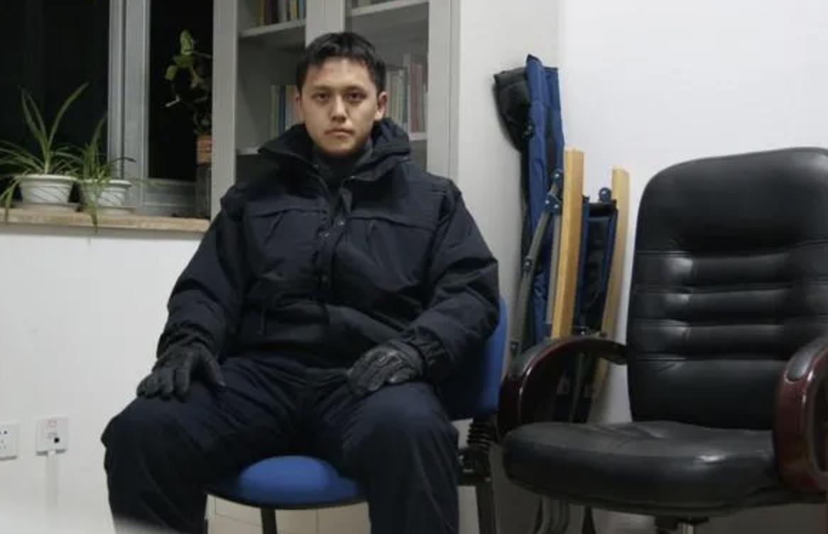 巅峰期突然隐退十位歌手,巅峰突然退圈的明星