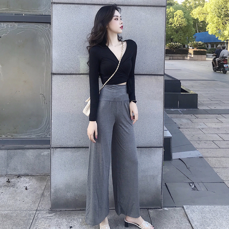 秋天里的慵懒温柔风穿搭,秋天如何找到适合自己的风格穿搭