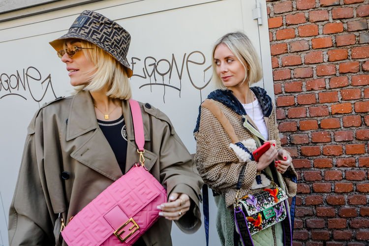 各品牌包包值得拥有的款式,小众品牌包包排行榜前十名翻盖包