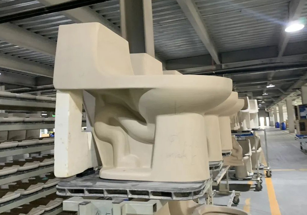 买马桶在线上买还是在实体店买好,卖马桶店