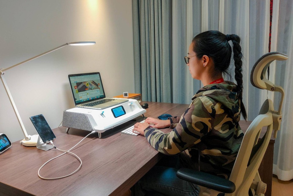 能杀毒能语音操控，乐歌S6Pro办公消毒台评测