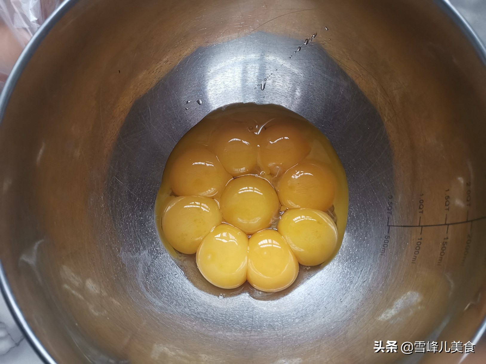 不用泡打粉的蛋糕只用面粉,如何用小苏打做蛋糕松软好吃