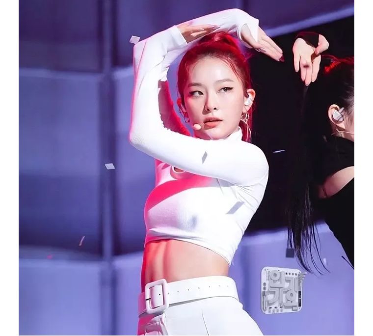 脸颊没肉是太瘦了么,韩国爱豆要瘦到多少斤