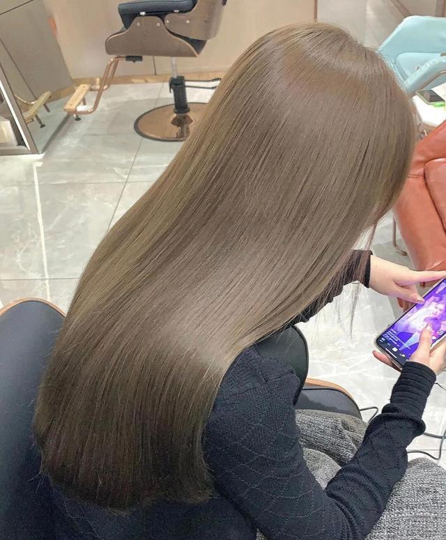 爱出油的头发是不是应该天天洗头,头发太爱油怎么办