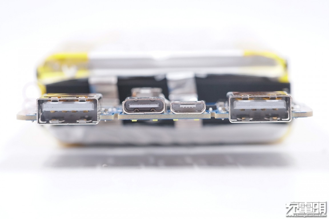 红米充电宝20000快充版值得购买吗,拆解redmi67瓦快充