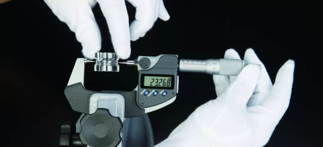 游标千分尺的使用方法视频教程,游标卡尺千分尺正确使用方法