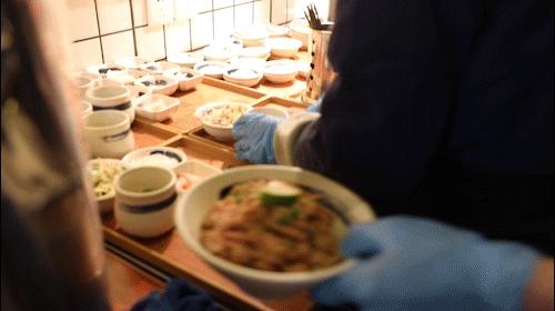 真刺激！丼饭界的“菲丽”，位处小巷，只靠口口相传但却天天爆满