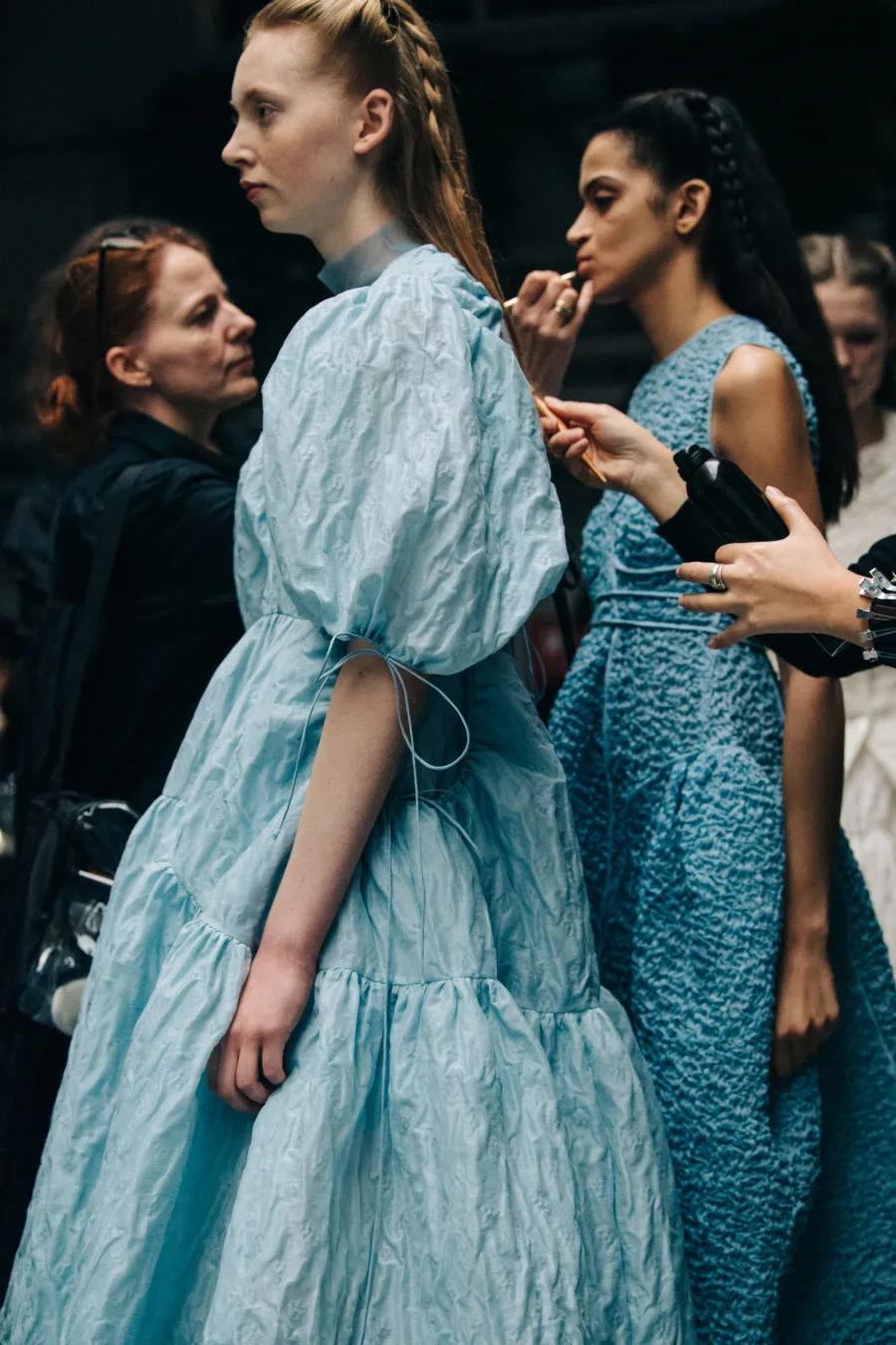 美出高级感这是什么神仙裙子,高个子也能穿的神仙裙子