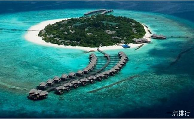 马尔代夫十大最著名的岛屿，太阳岛有上百万年的历史，岛上四季如春，鸟语花香，是马尔代夫最大的休闲度假村