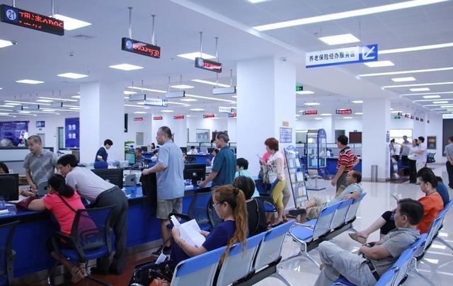 档案与实际年龄不符怎么解决,公务员档案年龄不符的最新规定