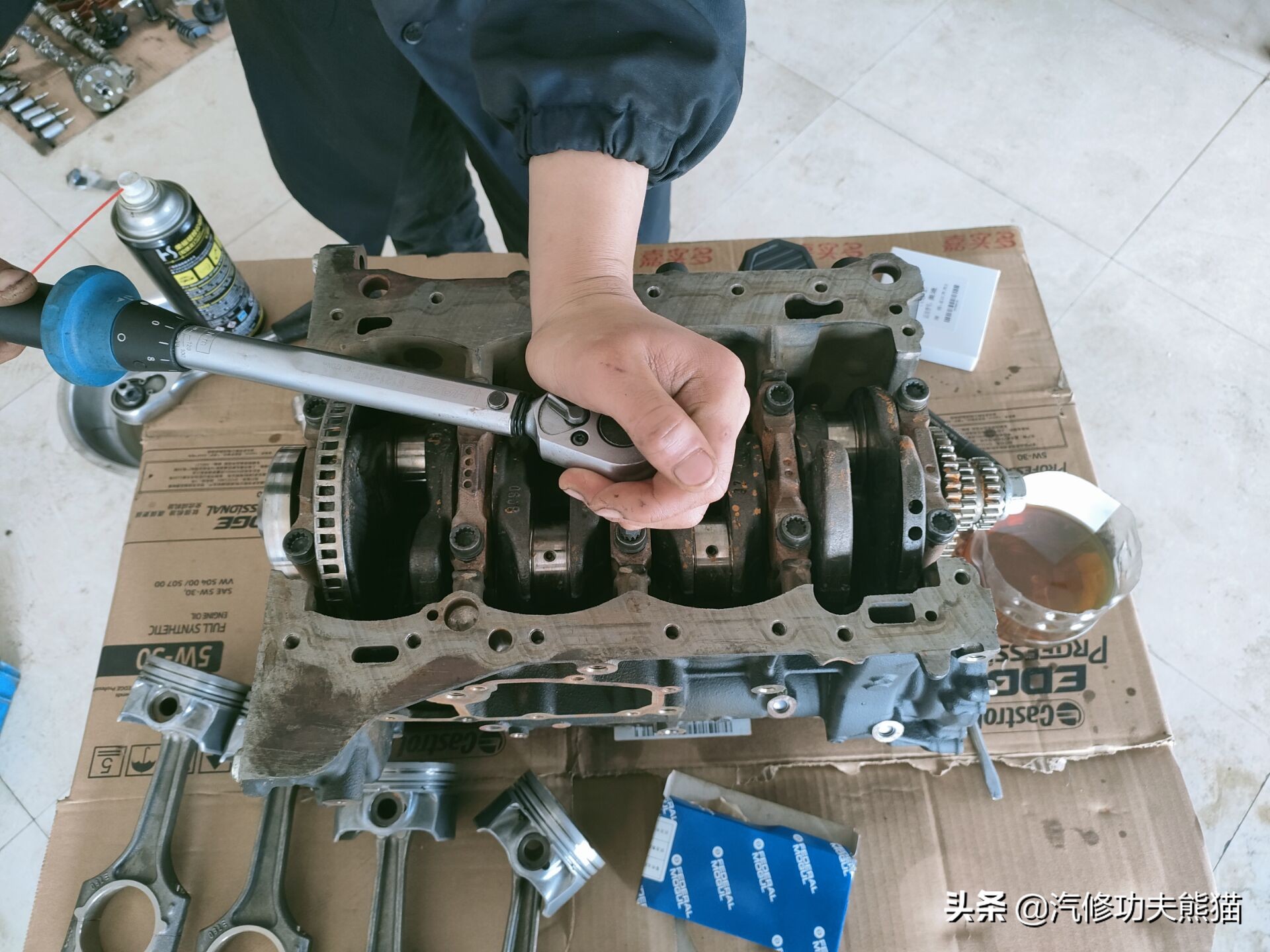 挑战奥迪A6低油耗,2009款奥迪a6l2.0t烧机油严重吗