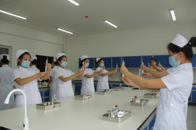 2020四川哪些卫校比较好卫校排名,成都卫校排名前十名公办学校