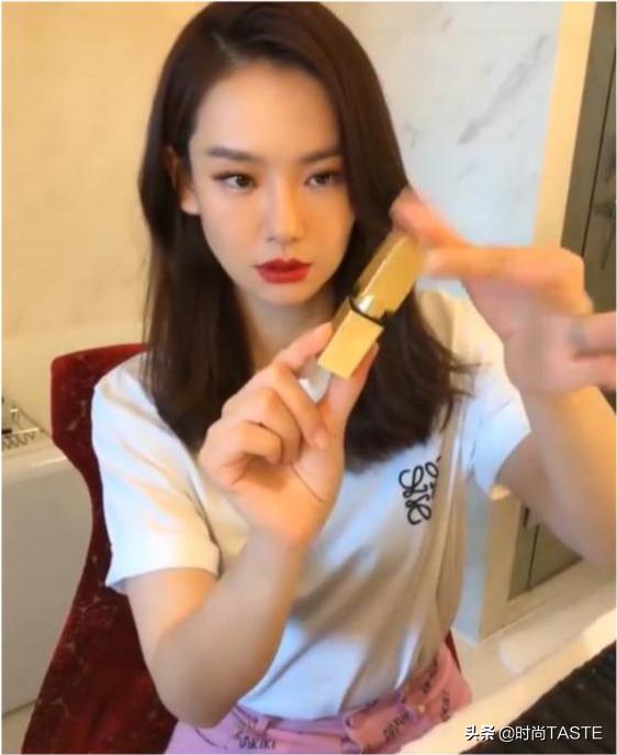 baby口红粘牙什么原因,baby涂口红的正确姿势