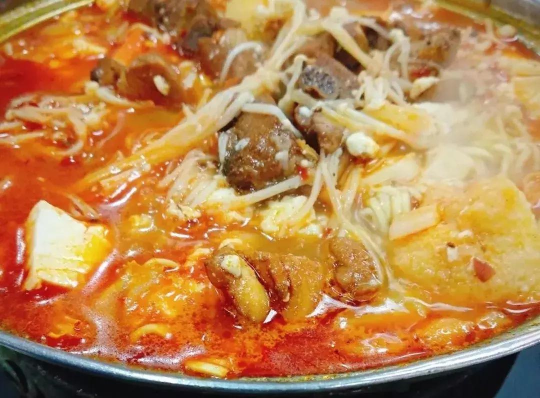 女排11连胜新闻联播,南师大排球比赛直播回放