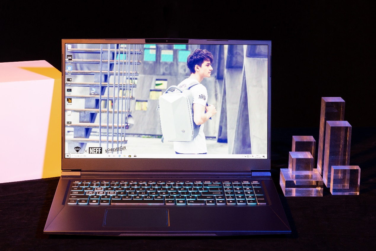 机械师游戏本f117v评测,机械师f117b游戏测评9代i7