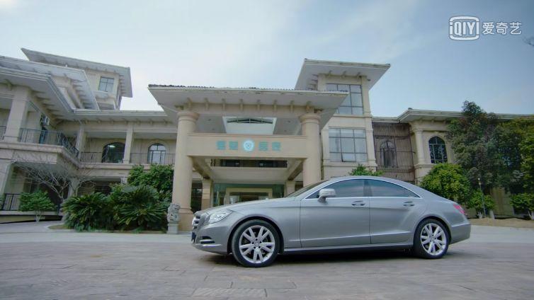 「都挺好」姚晨到底多有钱？我算出来了