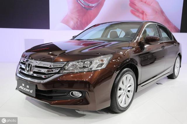 雅阁后门4s补漆多少钱啊,本田雅阁补漆一般多少钱