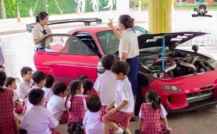 广州高校突现众多改装车,中国改装文化跨出了重要一步!