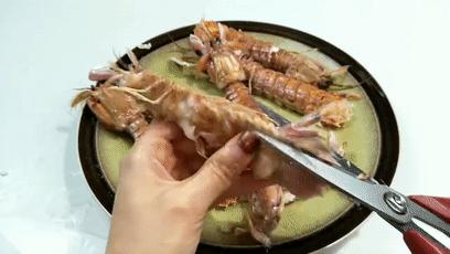 皮皮虾脱壳小妙招,皮皮虾如何脱壳
